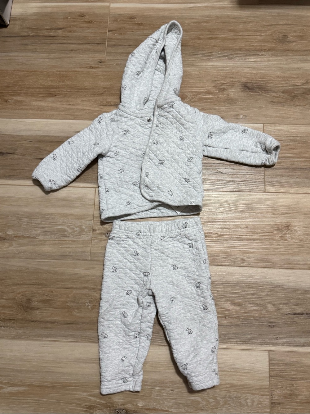 Little Planet by Carter's Organic Quilted Grey Polar Bear Hoodie & Pants Set 12M